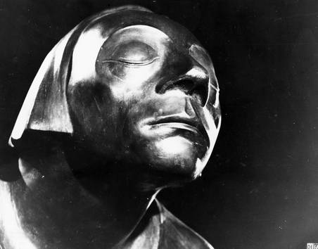 Der Schwebende VERENG 6 Copyright DEFA Stiftung Peter Dietrich Herbert Kroiss