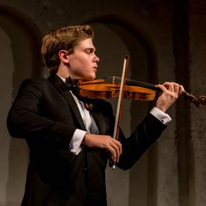 Der geiger Tassilo Probst / Foto von Arlet Ulfers und Michael Herdlein