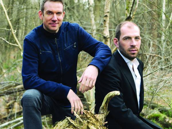 Johannes Moser und Andrei Korobeinikov im Wald
