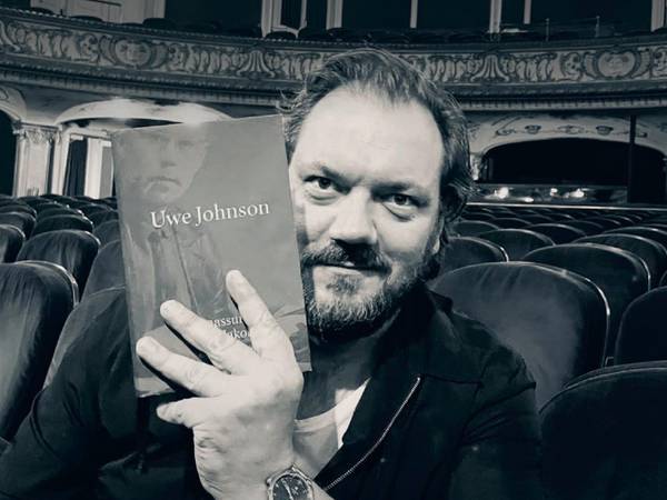 Charly Hübner - Ausschnitt Buchcover