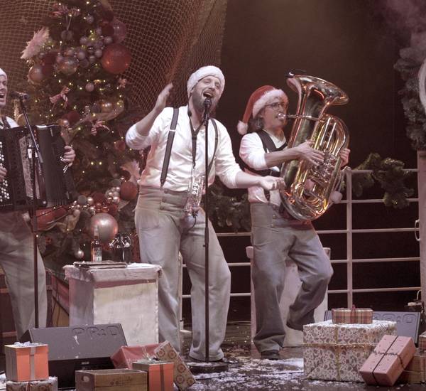 santa mahoin stills 5