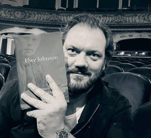 Charly Hübner - Ausschnitt Buchcover