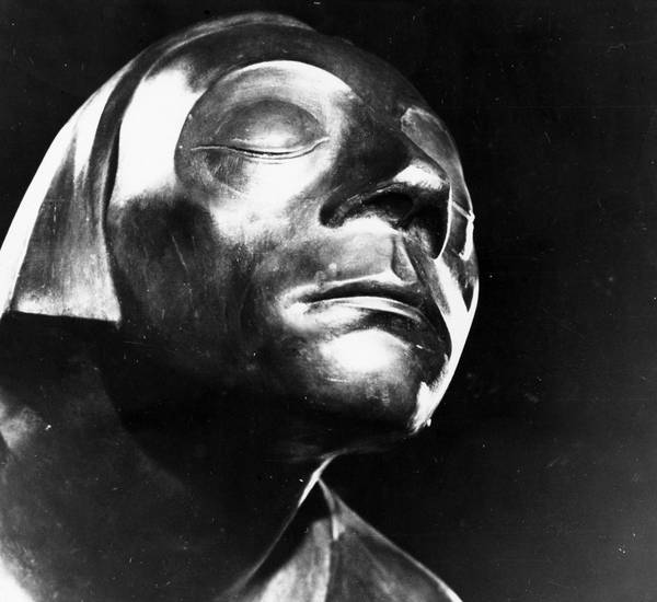 Der Schwebende VERENG 6 Copyright DEFA Stiftung Peter Dietrich Herbert Kroiss